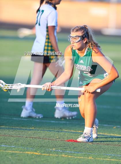 Thumbnail 2 in Royal vs. Murrieta Mesa photogallery.