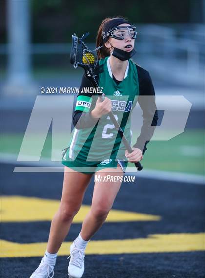 Thumbnail 2 in Royal vs. Murrieta Mesa photogallery.