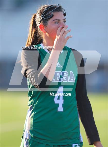 Thumbnail 2 in Royal vs. Murrieta Mesa photogallery.