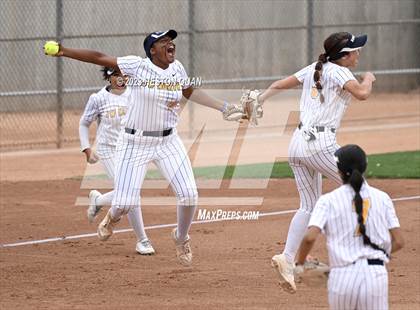 Thumbnail 1 in Village Christian vs. JW North (CIF-SS D6 Final) photogallery.