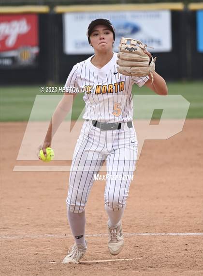 Thumbnail 2 in Village Christian vs. JW North (CIF-SS D6 Final) photogallery.