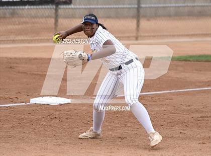 Thumbnail 2 in Village Christian vs. JW North (CIF-SS D6 Final) photogallery.