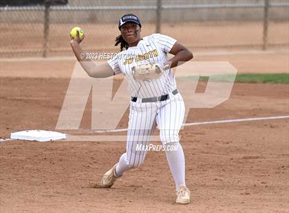 Thumbnail 1 in Village Christian vs. JW North (CIF-SS D6 Final) photogallery.