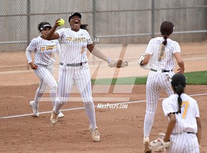 Thumbnail 2 in Village Christian vs. JW North (CIF-SS D6 Final) photogallery.