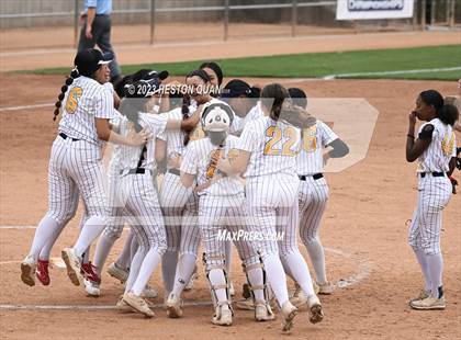 Thumbnail 2 in Village Christian vs. JW North (CIF-SS D6 Final) photogallery.