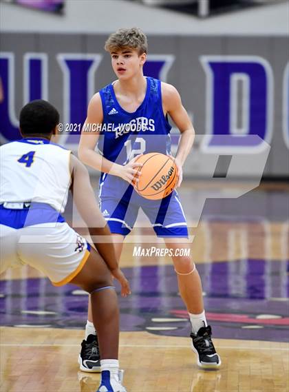 Thumbnail 2 in North Little Rock vs. Rogers (AAA 6A Second Round Playoff) photogallery.