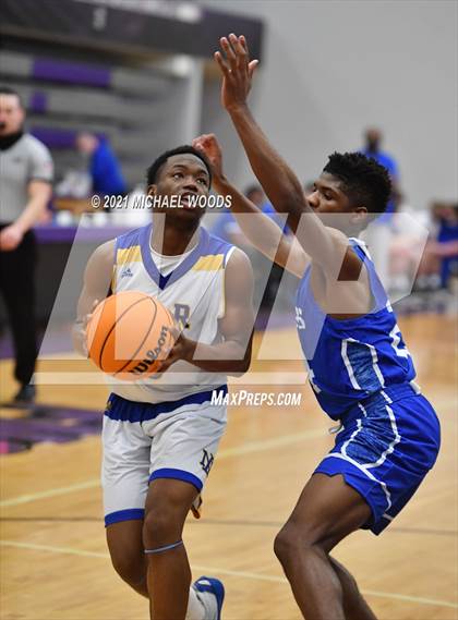 Thumbnail 2 in North Little Rock vs. Rogers (AAA 6A Second Round Playoff) photogallery.