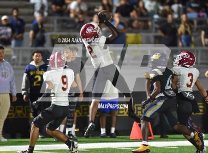 Thumbnail 1 in La Serna @ Warren photogallery.