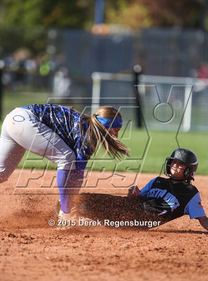 Thumbnail 3 in Wheat Ridge vs Vista Ridge (CHSAA 4A State First Round Playoff) photogallery.