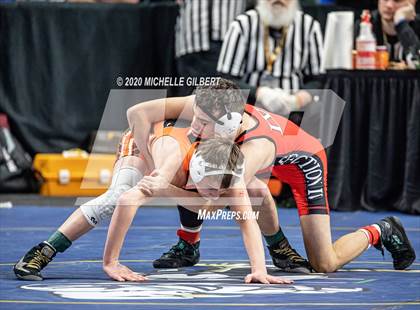 Thumbnail 1 in NYSPHSAA Wrestling D2 Rat tail and Round 1 (99lbs to 145lbs) photogallery.