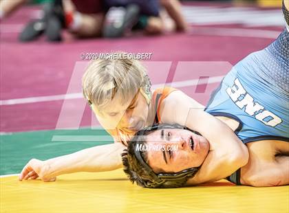 Thumbnail 3 in NYSPHSAA Wrestling D2 Rat tail and Round 1 (99lbs to 145lbs) photogallery.
