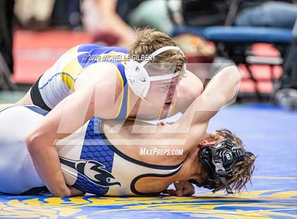 Thumbnail 1 in NYSPHSAA Wrestling D2 Rat tail and Round 1 (99lbs to 145lbs) photogallery.