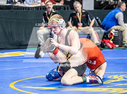 Thumbnail 1 in NYSPHSAA Wrestling D2 Rat tail and Round 1 (99lbs to 145lbs) photogallery.