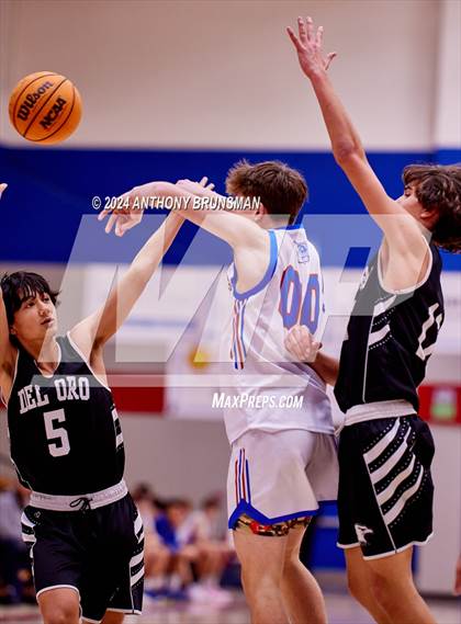 Thumbnail 1 in Del Oro @ Folsom photogallery.