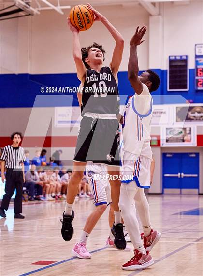 Thumbnail 1 in Del Oro @ Folsom photogallery.