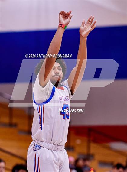 Thumbnail 1 in Del Oro @ Folsom photogallery.