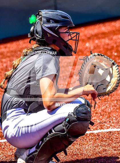 Thumbnail 2 in Derby vs Northwest Wichita (KSHSAA 6A 3rd Place Championship) photogallery.