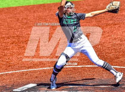 Thumbnail 2 in Derby vs Northwest Wichita (KSHSAA 6A 3rd Place Championship) photogallery.