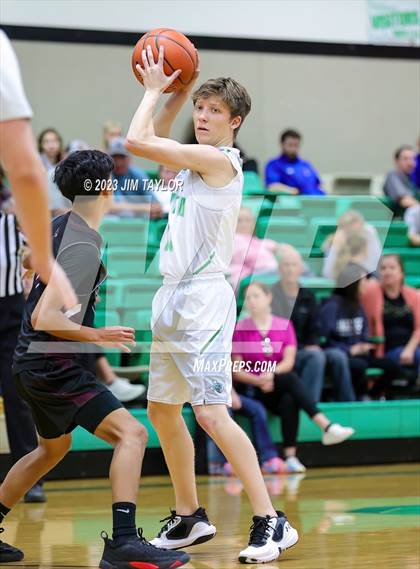 Thumbnail 2 in Santo vs Lingleville (Relentless Runnin' Cats Classic) photogallery.