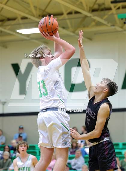 Thumbnail 1 in Santo vs Lingleville (Relentless Runnin' Cats Classic) photogallery.