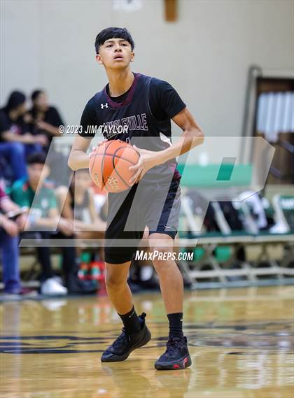 Thumbnail 1 in Santo vs Lingleville (Relentless Runnin' Cats Classic) photogallery.