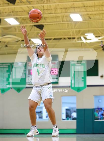 Thumbnail 1 in Santo vs Lingleville (Relentless Runnin' Cats Classic) photogallery.