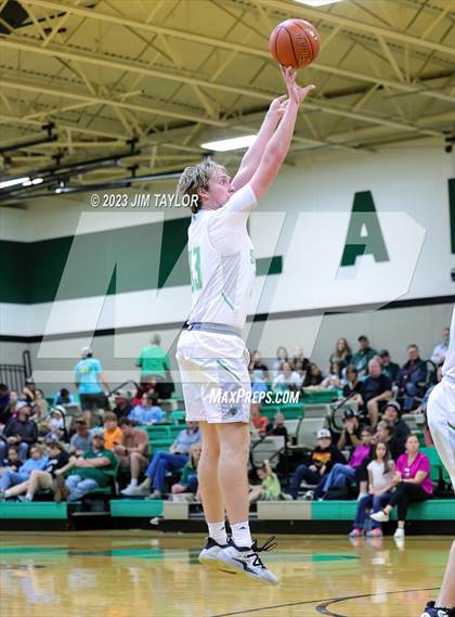 Thumbnail 1 in Santo vs Lingleville (Relentless Runnin' Cats Classic) photogallery.