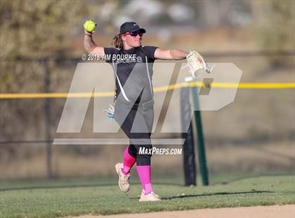 Thumbnail 2 in Silver Creek vs. Pueblo South (CHSAA 4A Quarterfinal) photogallery.