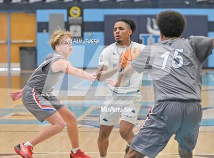 Thumbnail 1 in Southern Alamance vs. Overhills photogallery.