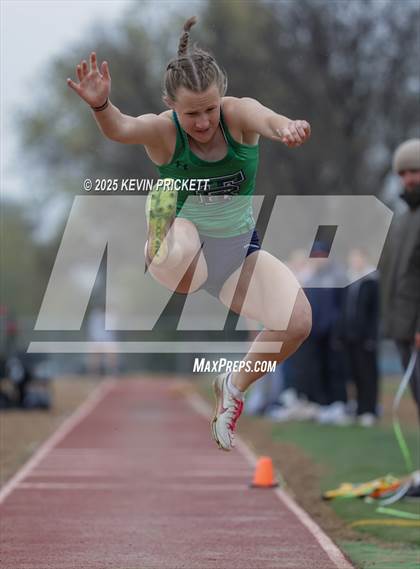 Thumbnail 3 in Longmont Invite Track and Field 2025 (Field) photogallery.
