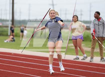 Thumbnail 3 in LHSAA 1A-8 District Meet photogallery.