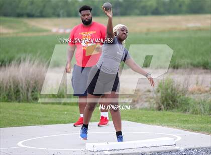 Thumbnail 1 in LHSAA 1A-8 District Meet photogallery.