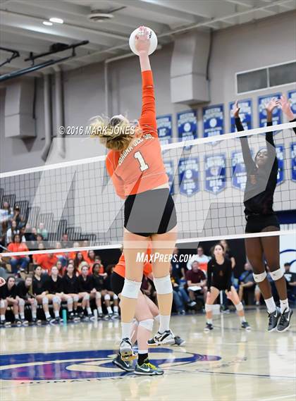 Thumbnail 2 in Corona del Sol vs. Mountain Pointe (AIA D6 Final) photogallery.