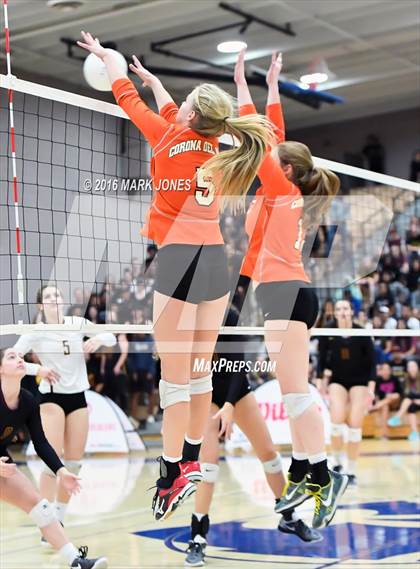 Thumbnail 2 in Corona del Sol vs. Mountain Pointe (AIA D6 Final) photogallery.