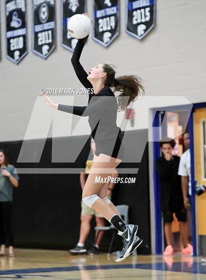 Thumbnail 3 in Corona del Sol vs. Mountain Pointe (AIA D6 Final) photogallery.