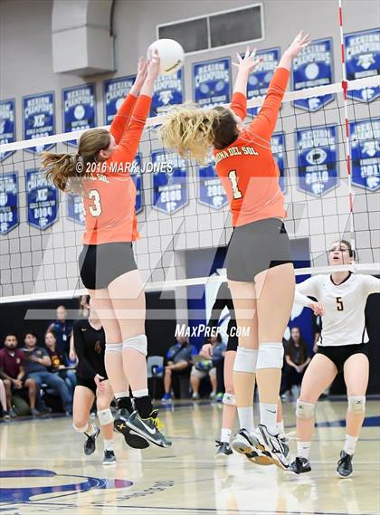 Thumbnail 2 in Corona del Sol vs. Mountain Pointe (AIA D6 Final) photogallery.