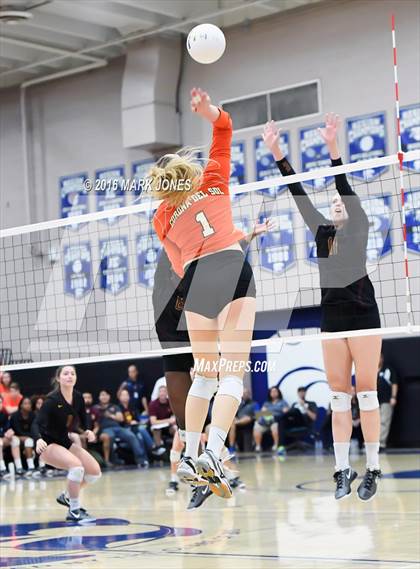 Thumbnail 3 in Corona del Sol vs. Mountain Pointe (AIA D6 Final) photogallery.