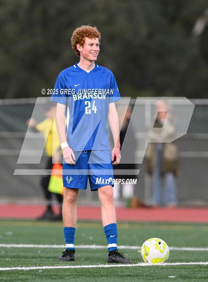 Thumbnail 2 in Stuart Hall @ Branson photogallery.