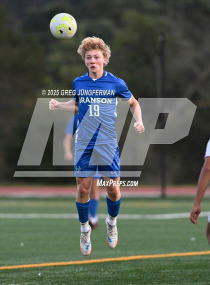 Thumbnail 3 in Stuart Hall @ Branson photogallery.