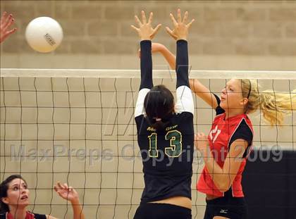 Thumbnail 2 in Bishop Manogue @ St. Francis photogallery.