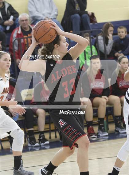 Thumbnail 2 in Jonathan Alder vs Amanda-Clearcreek (Teays Valley Jeff Sheets Holiday Classic) photogallery.