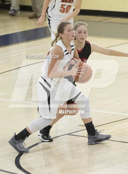 Thumbnail 3 in Jonathan Alder vs Amanda-Clearcreek (Teays Valley Jeff Sheets Holiday Classic) photogallery.