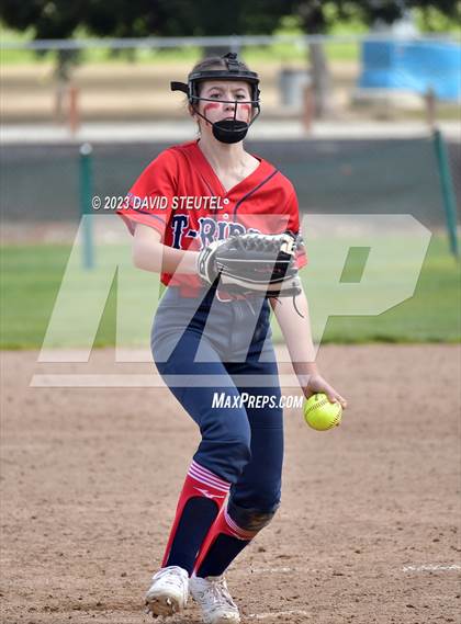 Thumbnail 1 in Ponderosa vs. Las Plumas (Stephanie LeDoux Tournament) photogallery.