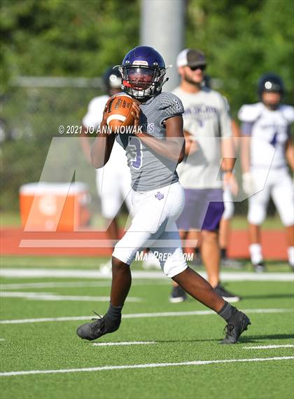 Thumbnail 2 in Willis @ Cypress Woods (scrimmage) photogallery.