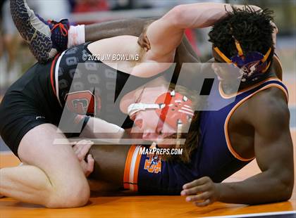 Thumbnail 3 in Mahomet-Seymour Meet photogallery.