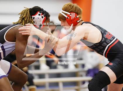 Thumbnail 3 in Mahomet-Seymour Meet photogallery.