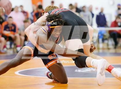Thumbnail 1 in Mahomet-Seymour Meet photogallery.
