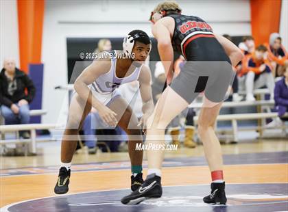 Thumbnail 3 in Mahomet-Seymour Meet photogallery.