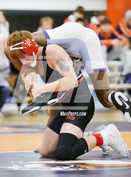 Thumbnail 1 in Mahomet-Seymour Meet photogallery.