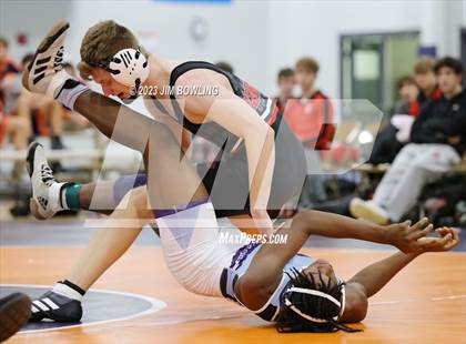Thumbnail 3 in Mahomet-Seymour Meet photogallery.